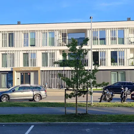 Rannaaeaerne Modernne Korter Uues Majas Пярну