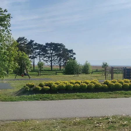 Rannaaeaerne Modernne Korter Uues Majas Апартаменты