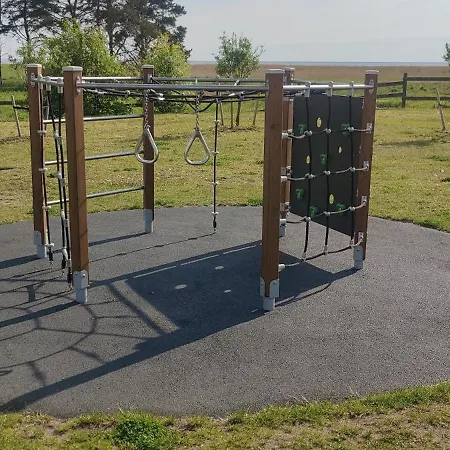 Rannaaeaerne Modernne Korter Uues Majas Апартаменты *