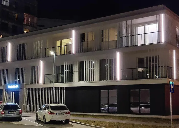 Rannaaeaerne Modernne Korter Uues Majas Апартаменты