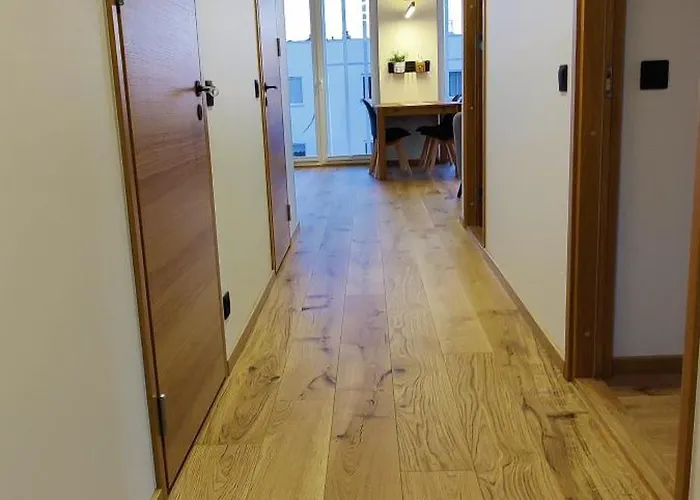 Rannaaeaerne Modernne Korter Uues Majas * Parnu